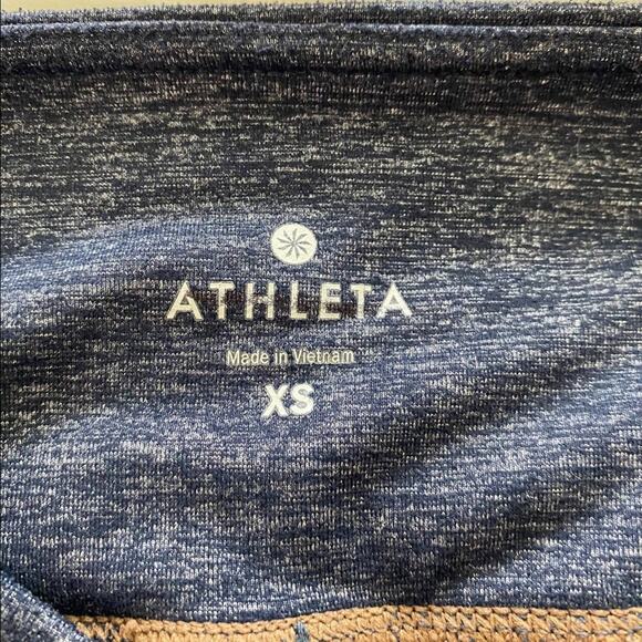 Athleta Chaturanga Quest Capri Legging Size XS EUC Heathered Blue Gray 212387 - Picture 6 of 12